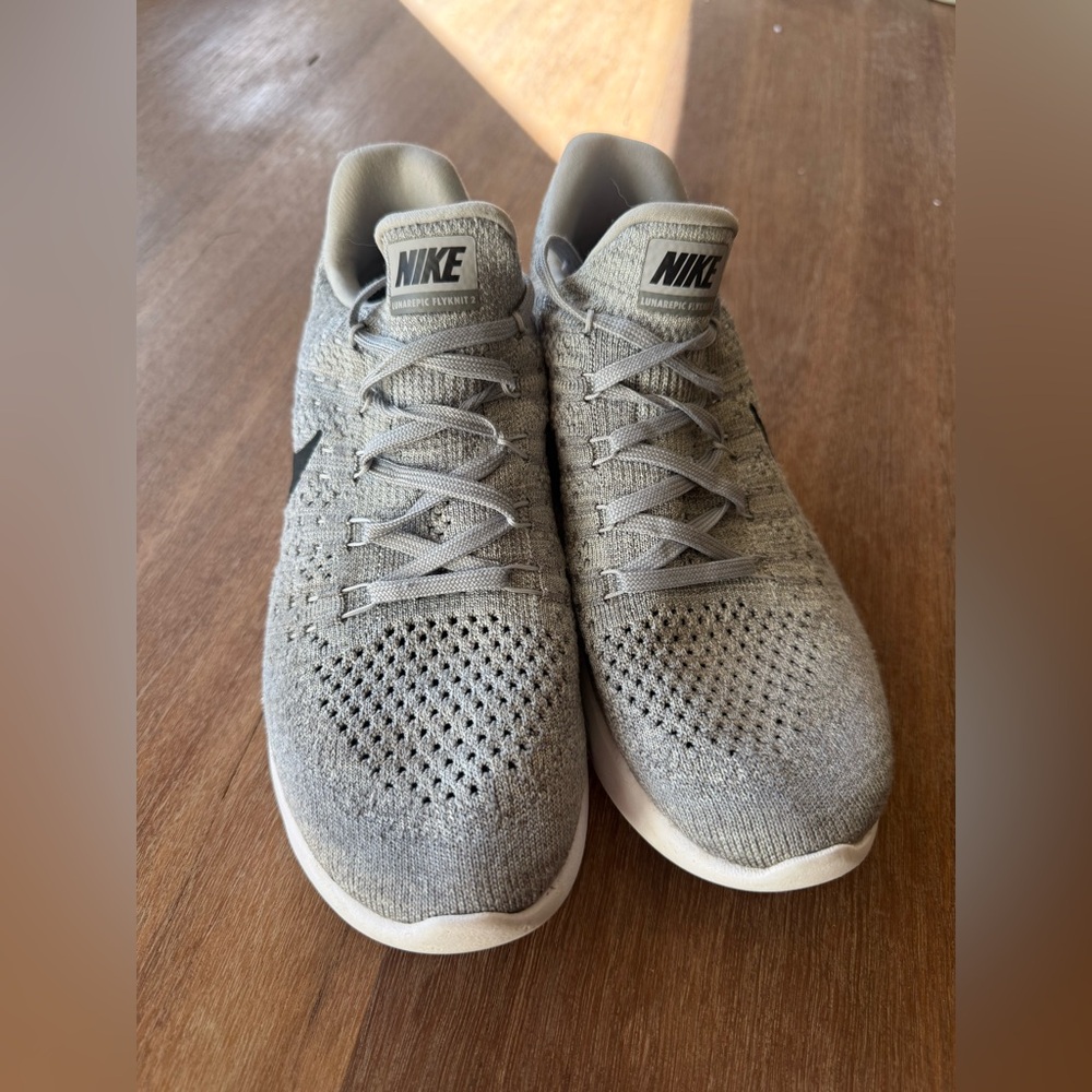 Nike Light Gray Knit lunarlon Running Shoes
